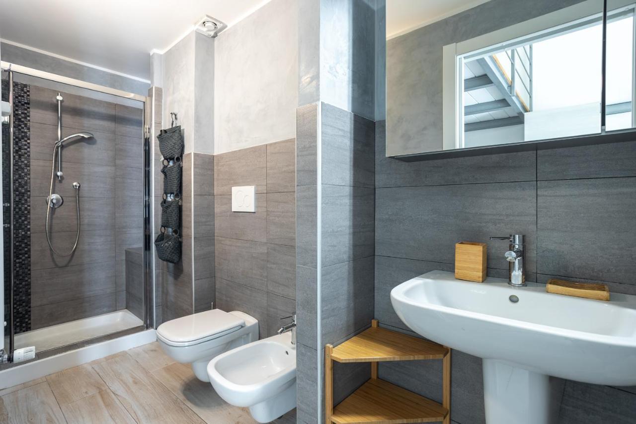 Navigli-Duomo Exclusive Design Loft Su Due Piani Con Wifi Apartamento Milão Exterior foto
